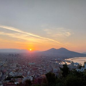 L'Atelier Vedi Napoli Ai Tuoi Piedi